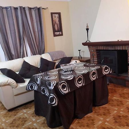 Apartamentos Vista La Maroma Viñuela Екстериор снимка