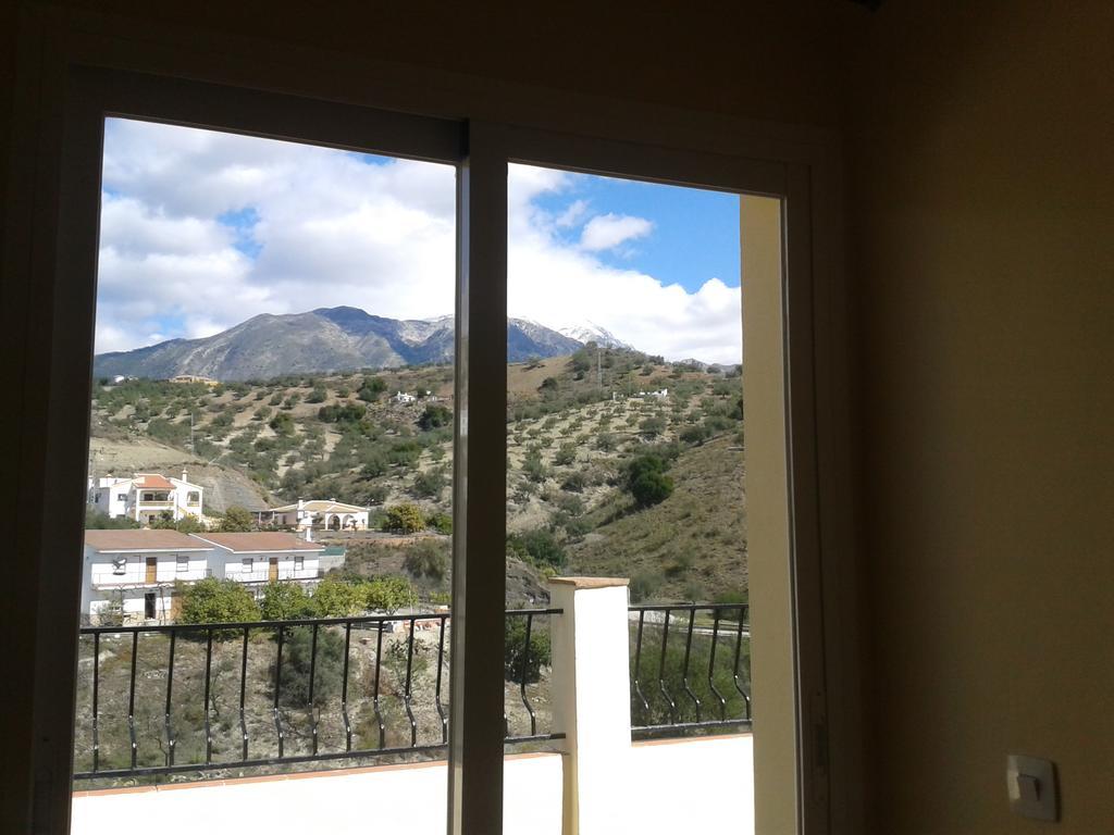 Apartamentos Vista La Maroma Viñuela Екстериор снимка