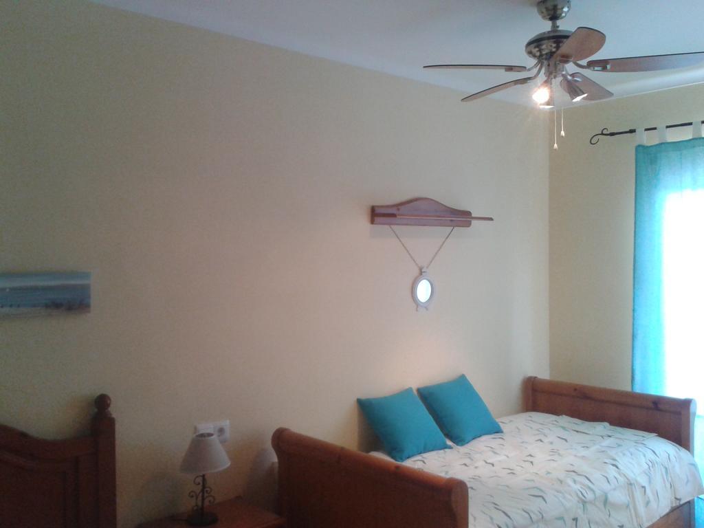 Apartamentos Vista La Maroma Viñuela Екстериор снимка
