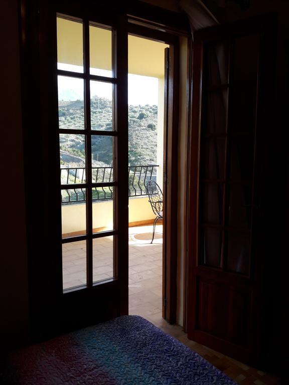 Apartamentos Vista La Maroma Viñuela Екстериор снимка