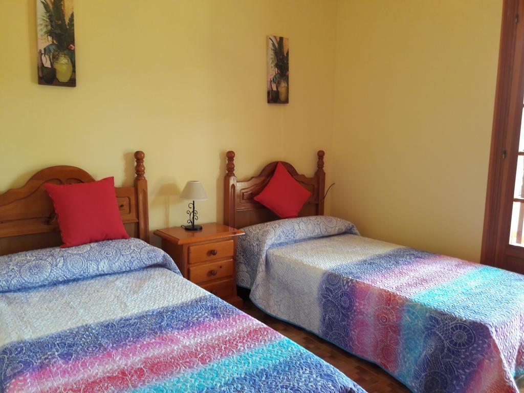 Apartamentos Vista La Maroma Viñuela Екстериор снимка
