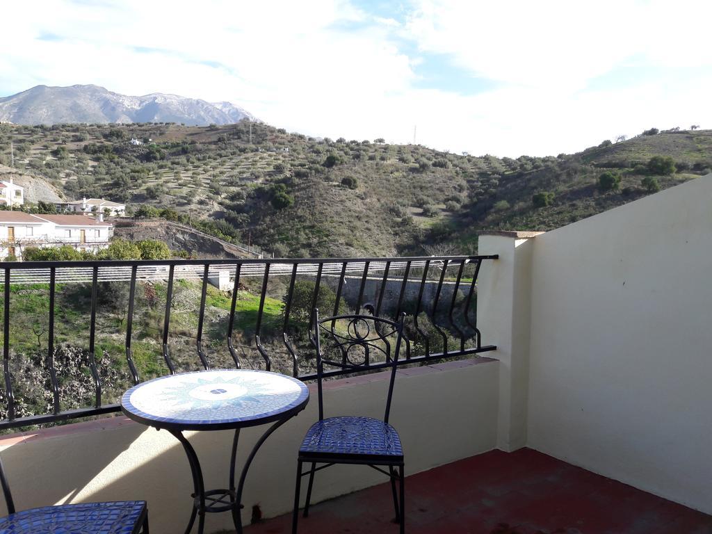 Apartamentos Vista La Maroma Viñuela Екстериор снимка