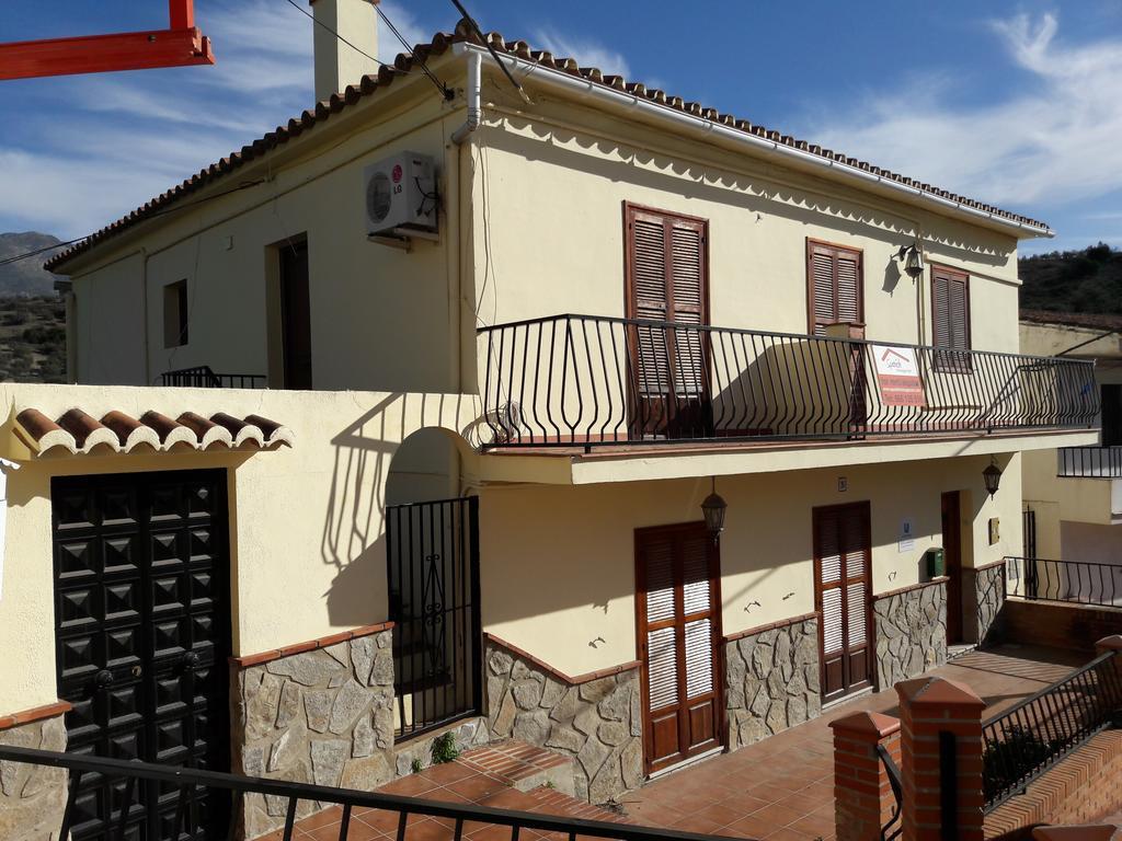Apartamentos Vista La Maroma Viñuela Екстериор снимка