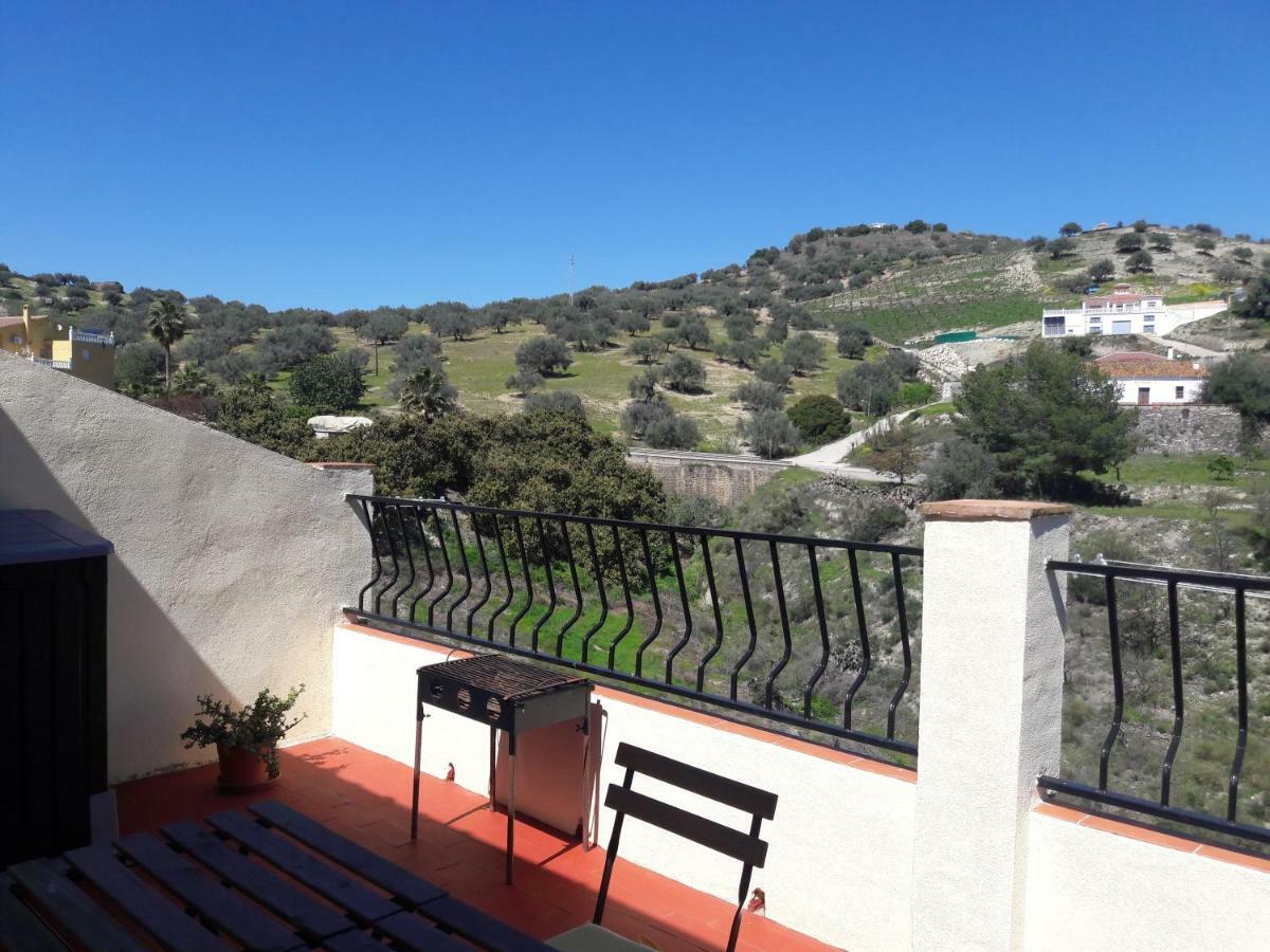 Apartamentos Vista La Maroma Viñuela Екстериор снимка